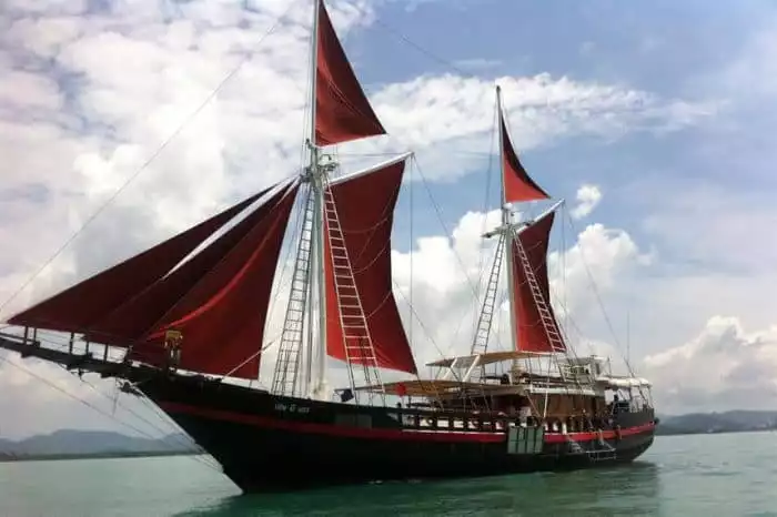 The Phinisi Liveaboard