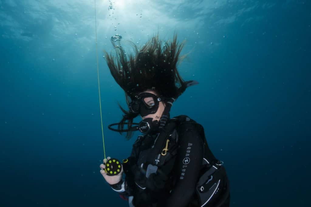 Hair & Scuba Diving - How to Handle It! - Katy Jane Dives