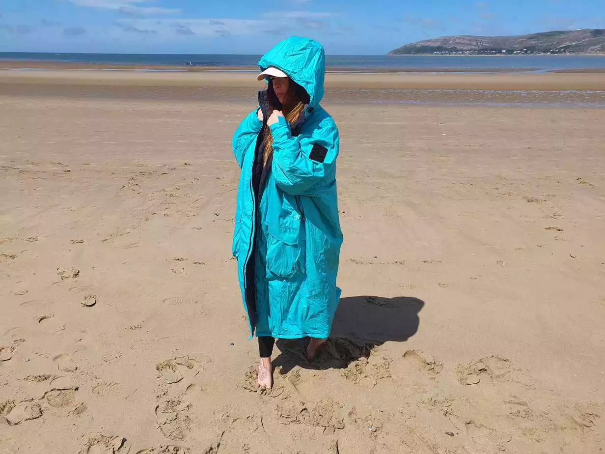 Best DryRobe Alternatives in 2023 | Katy's Review