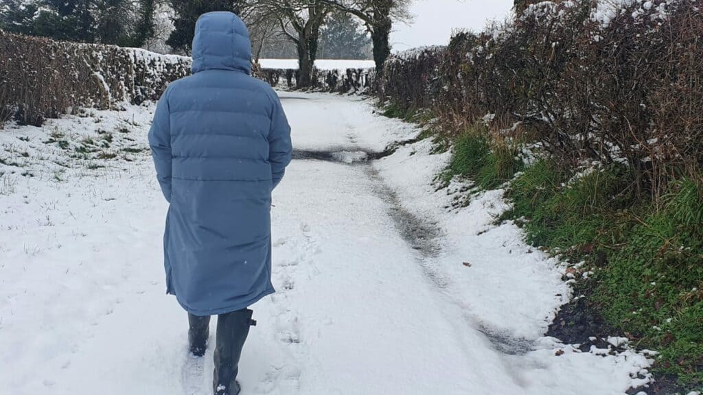 back of vivida changing robe on walk in snow